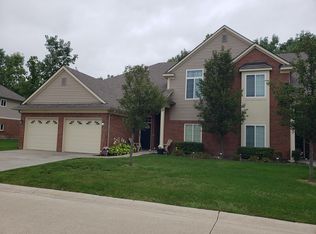 14261 Shadywood Dr #1, Sterling Heights, MI 48312