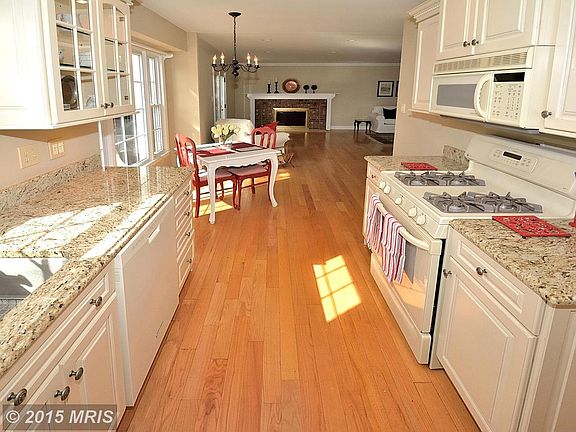 5th image of 5541 Shooters Hill Ln