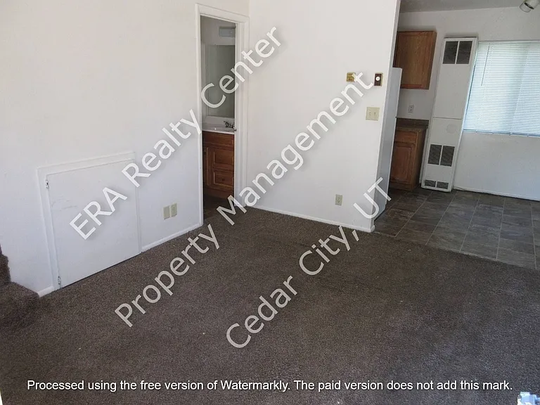 303 N 400 W #1 — Photo 2