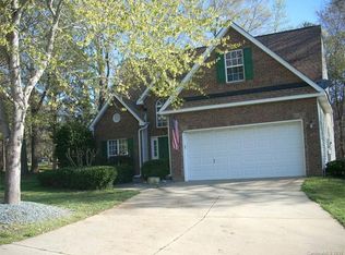 101 Southcliff Dr, Waxhaw, NC 28173