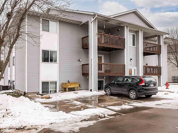 2nd image of 120 Shannon Dr Unit 5