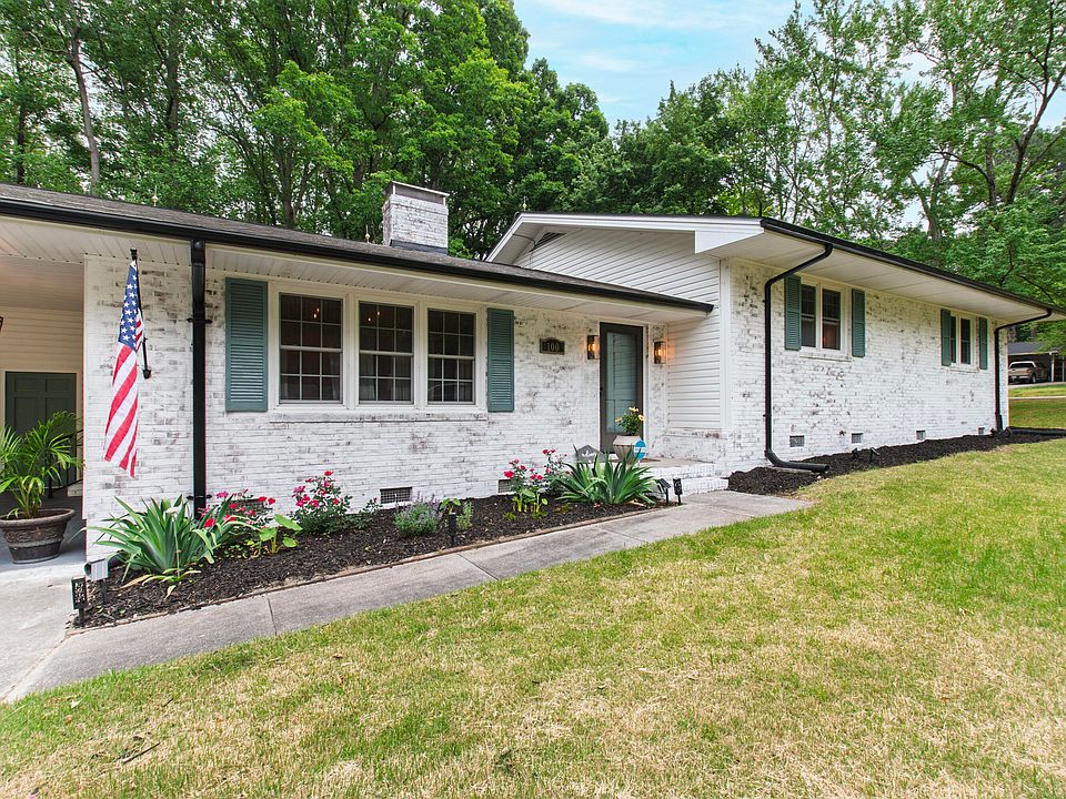 1st image of 100 Old Meadowbrook Dr