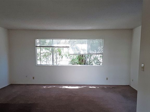 3rd image of 1296 & 1306 Galleon Way #1306-3