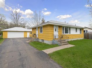 427 113th Ave NW, Coon Rapids, MN 55448