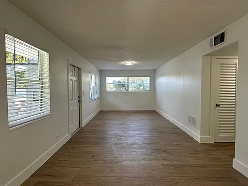 2500 Johnson St Photo 1