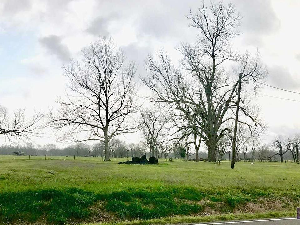 2nd image of 1-A-2 Island Rd