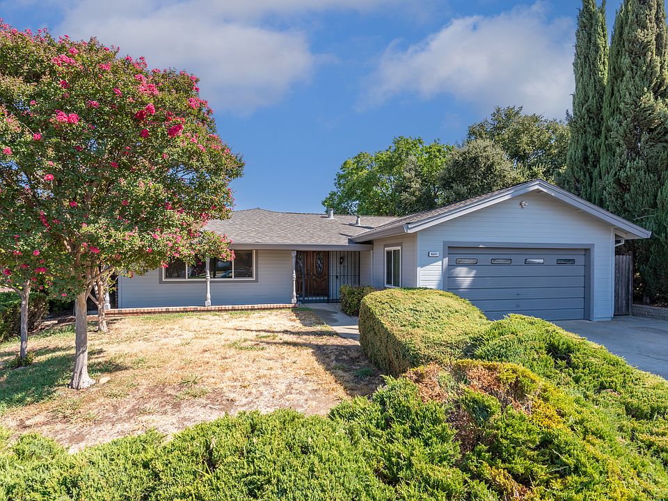 1st image of 8201 Highwood Way