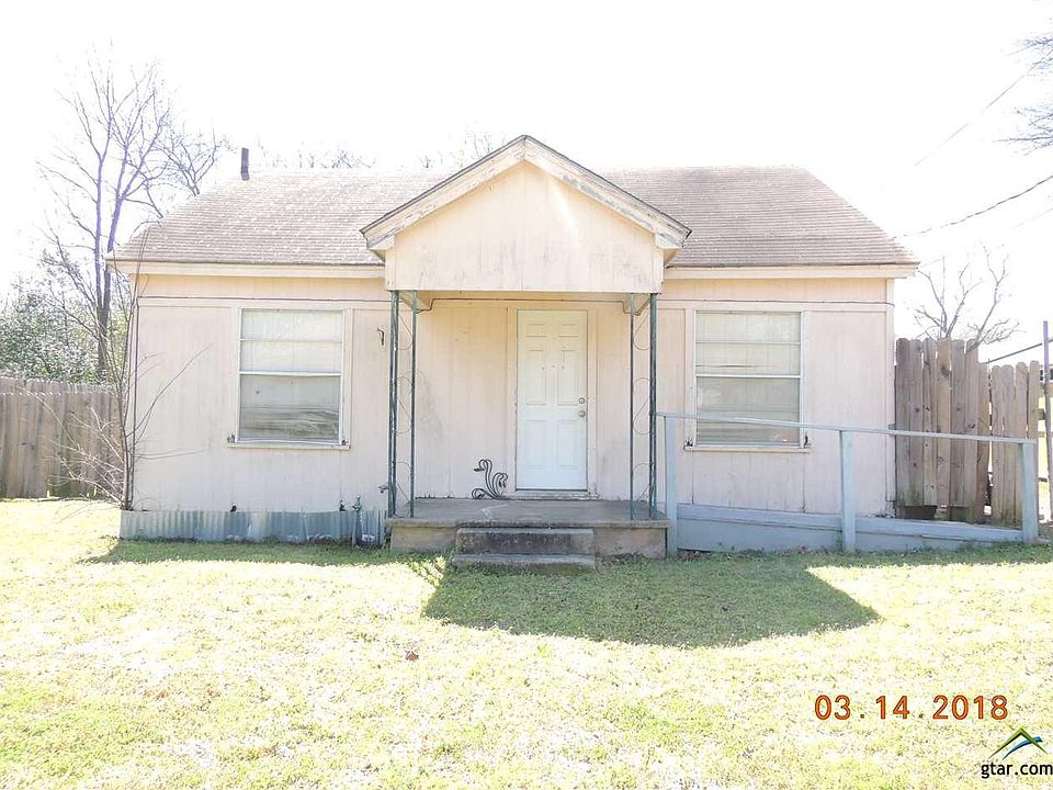 1st image of 404 Richardson St