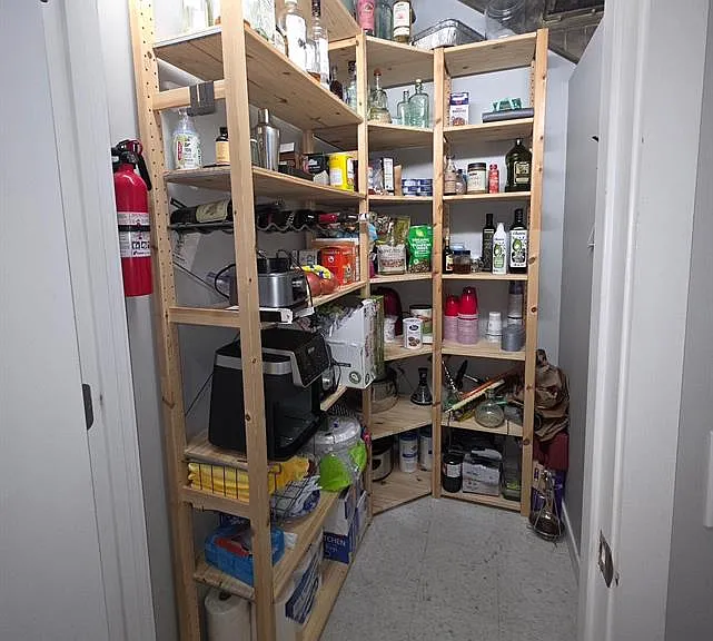 614 S Troy St #205 — Photo 7