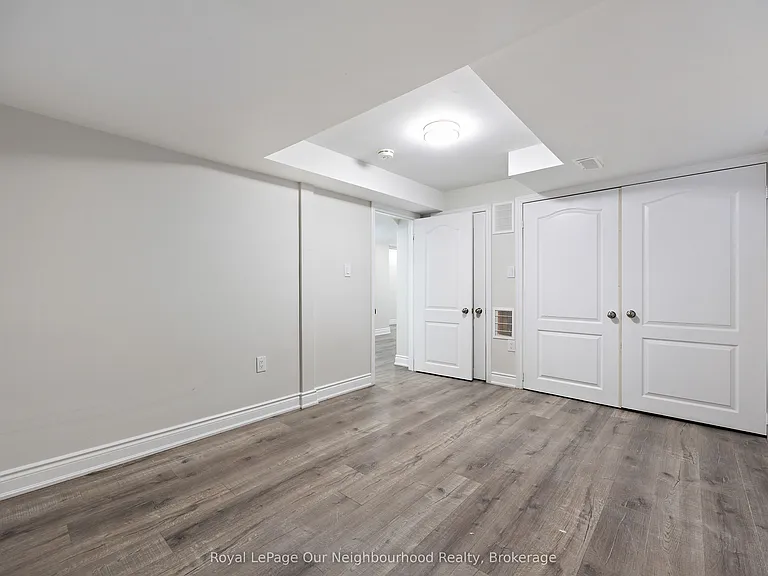 206 Sunny Meadow Blvd #BASEMENT — Photo 11
