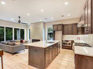 901 Bouldin Ave #B, Austin, TX 78704