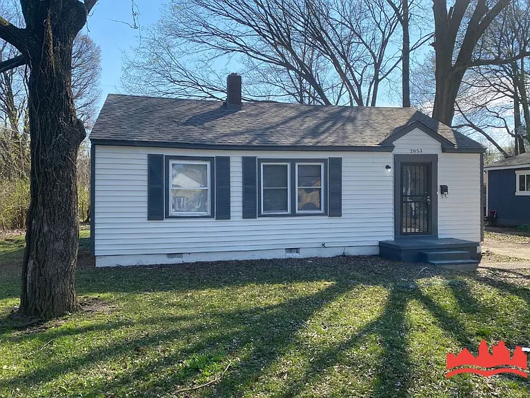 2853 Sage Rd — Photo 2