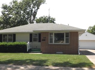 915 S 7th Ave, Marshalltown, IA 50158
