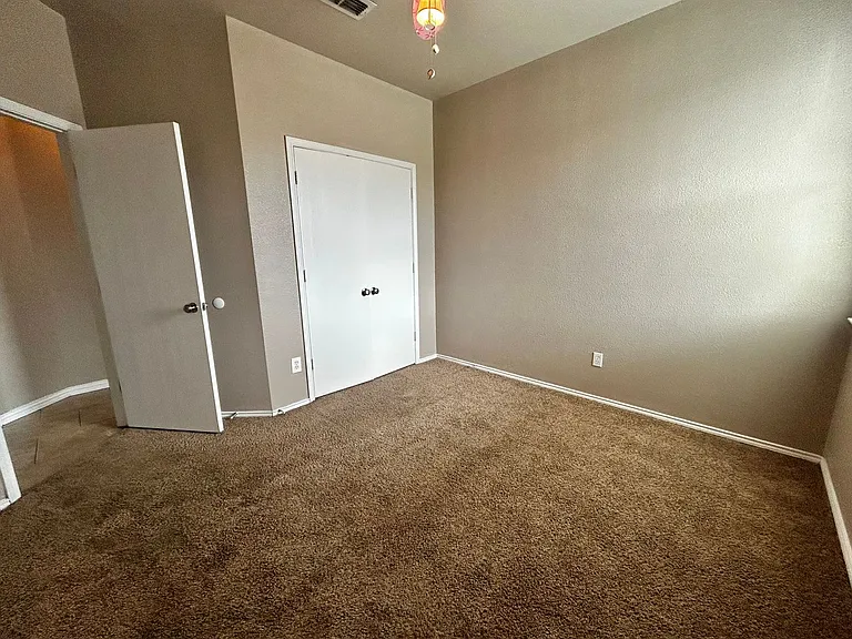 8640 Rainy Lake Dr — Photo 18