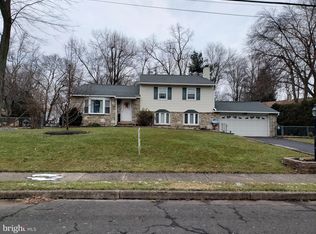 1704 Hatboro Ave, Hatboro, PA 19040