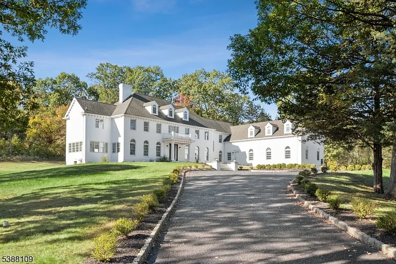 2 WRIGHT LANE photo 1