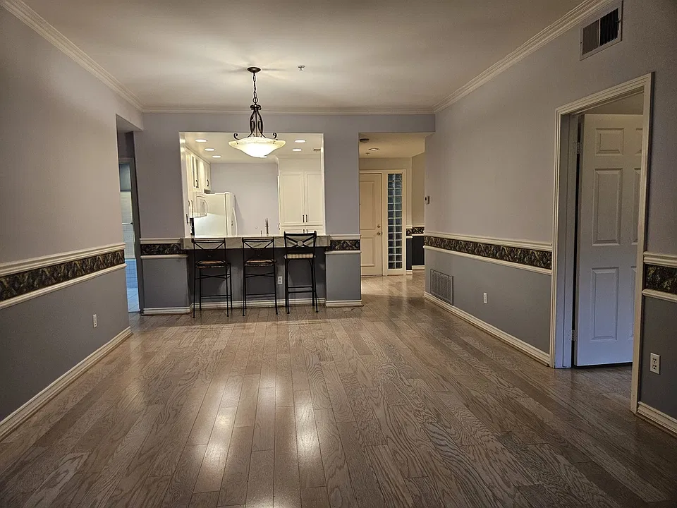 Living Room towards Kitchen.