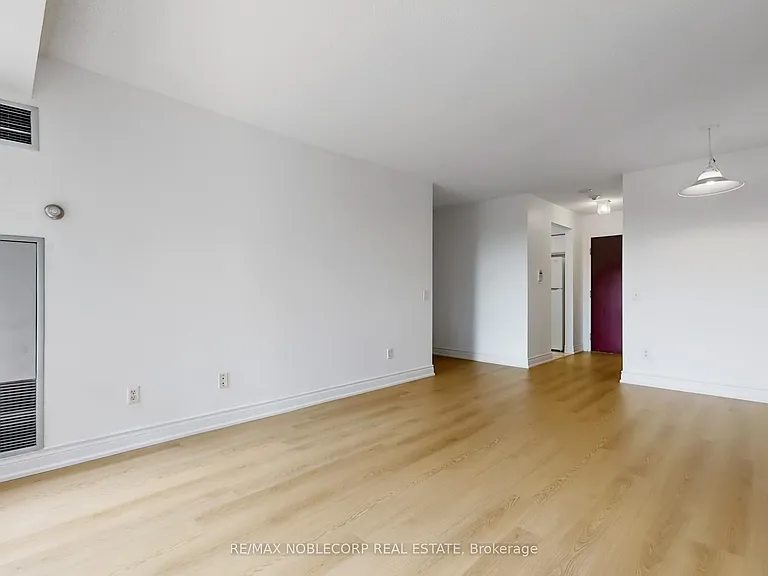 91 Townsgate Dr #312 — Photo 13