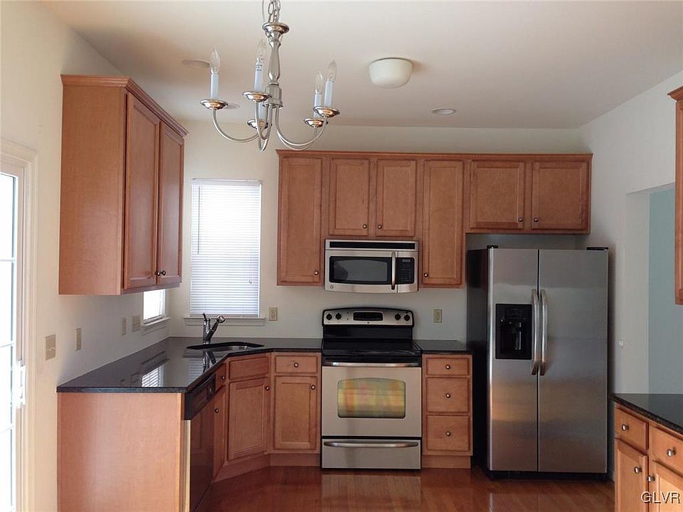 2nd image of LOT 2392 27 Creekside Dr N