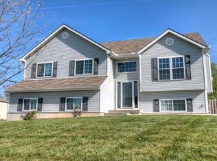 10606 NW 86th St, Kansas City, MO 64153