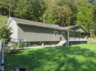 6762 E Highway 221, Bledsoe, KY 40810