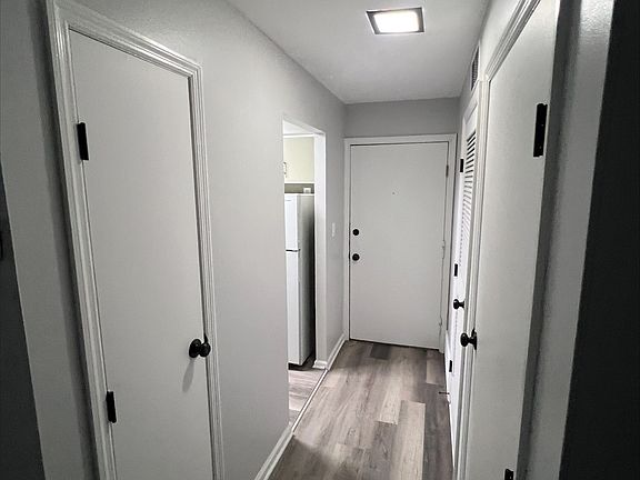 4th image of 14 Charleston Sq #45