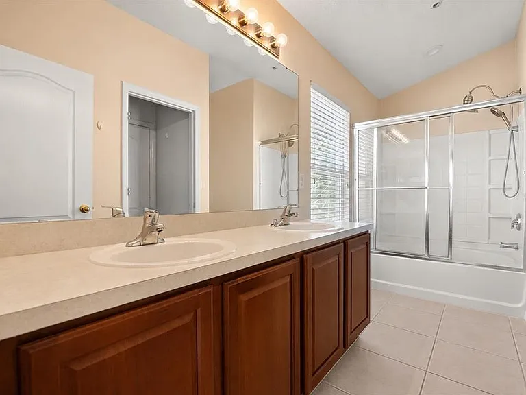 2210 San Jacinto Cir — Photo 13