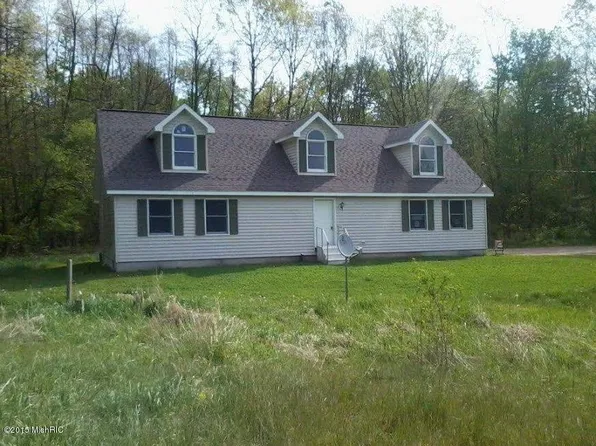 2501 Minor Ln, Allegan, MI 49010