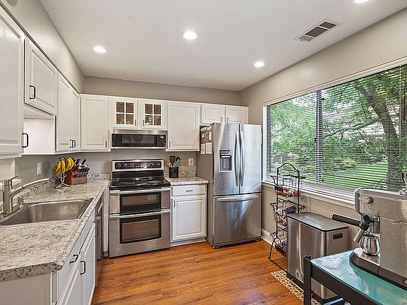 5th image of 2604 Glengyle Dr #120