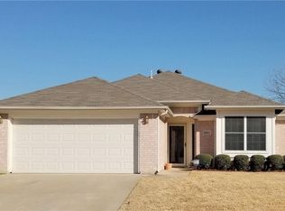 6003 Wall St, Arlington, TX 76018