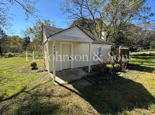 698A Old Hollow Rd, Winston Salem, NC 27105