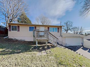 1610 Finch Ln, Mound, MN 55364
