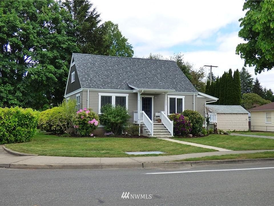 1st image of 1100 N St SE