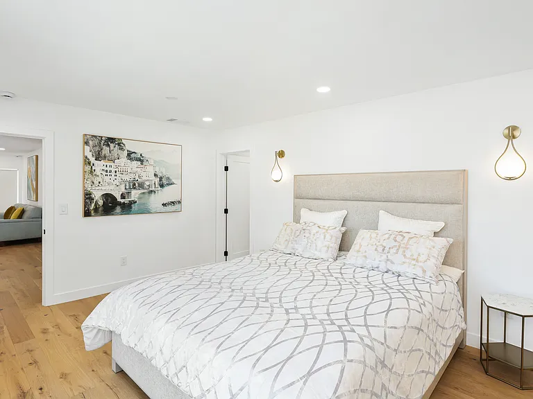 9461 Lotus Dr — Photo 8