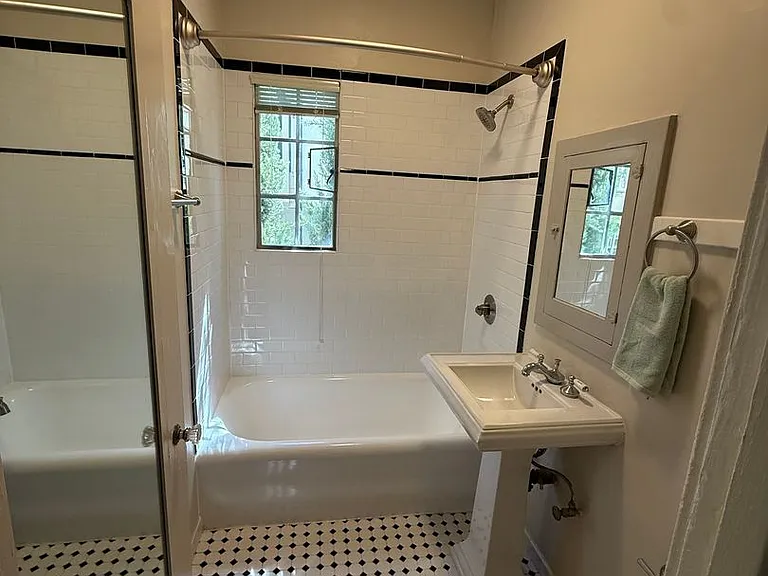 Discover Vintage Charm at Villa Marquise — Photo 22