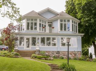 450 Harvard Ave, Fontana, WI 53125