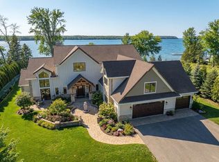 3765 Bay Shore Dr, Sturgeon Bay, WI 54235