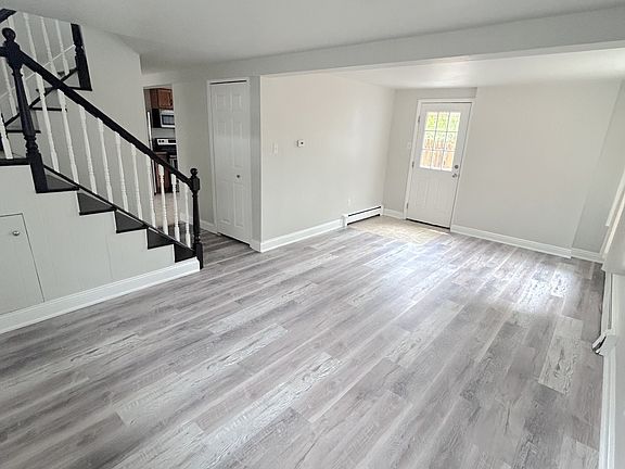 3rd image of 241 Elmwood Dr