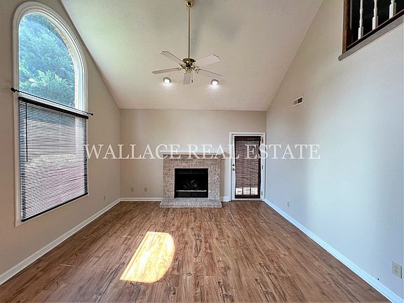 3rd image of 10435 Ravenbrook Ln