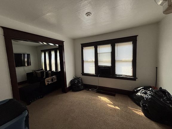 5th image of 4003 W Hampton AVENUE