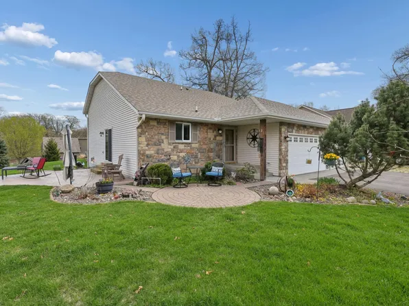 9251 227th St, Forest Lake, MN 55025