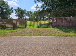 2490 County Road 2110, Hooks, TX 75561