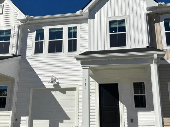 242 Harvest Grove Ln, Summerville, SC 29485