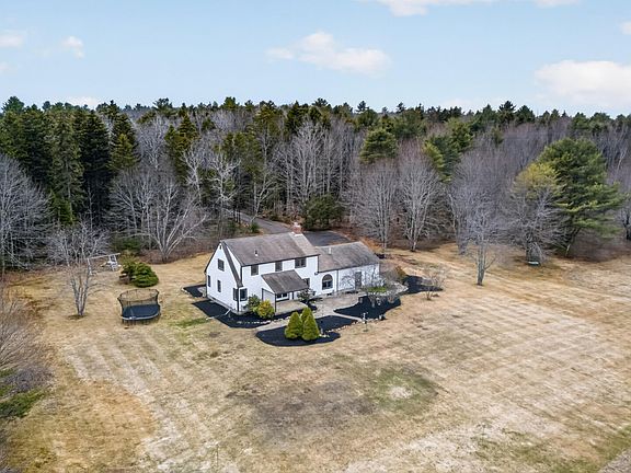 2nd image of 17 Stone Ridge Drive