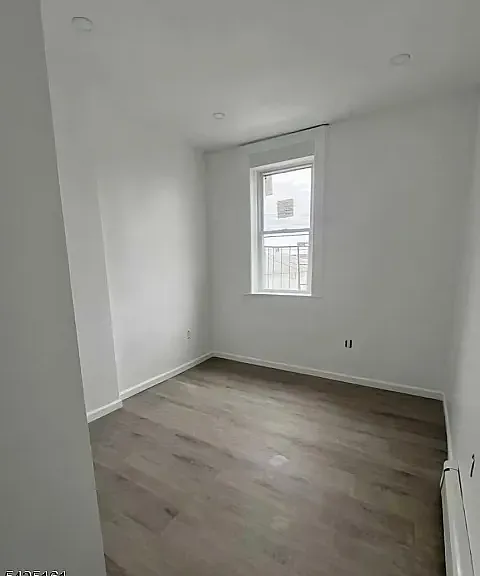 280 Macarthur Ave #3 — Photo 4