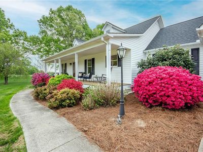 123 Coachman Loop, Statesville, NC, 28625