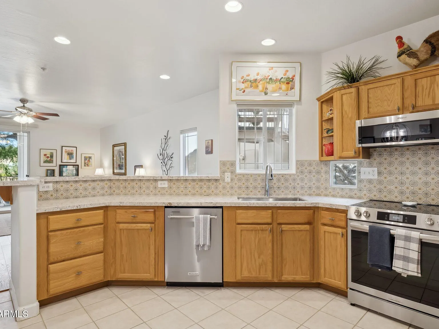 2 bed, 2.0 bath, 1188 sqft, $2,700 — Photo 3