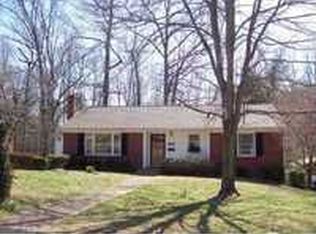 912 Shuman St, Winston Salem, NC 27101