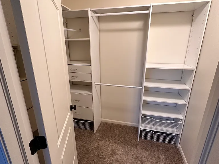 Commercial Dr — Photo 5