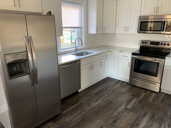 4th image of 331 Columbia Ave Floor 1